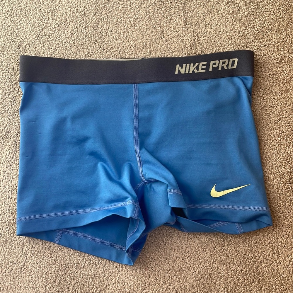 Nike Pro Spandex Shorts - light blue
